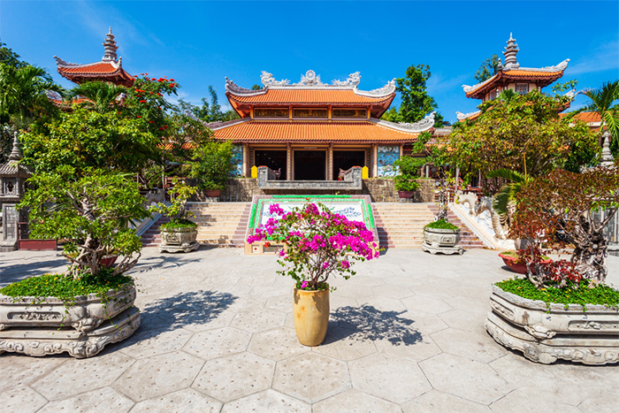 Giới thiệu về chùa Long Sơn Nha Trang