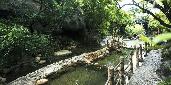 Bồn tắm bằng đá kỷ lục Việt Nam Đà Nẵng-compressed