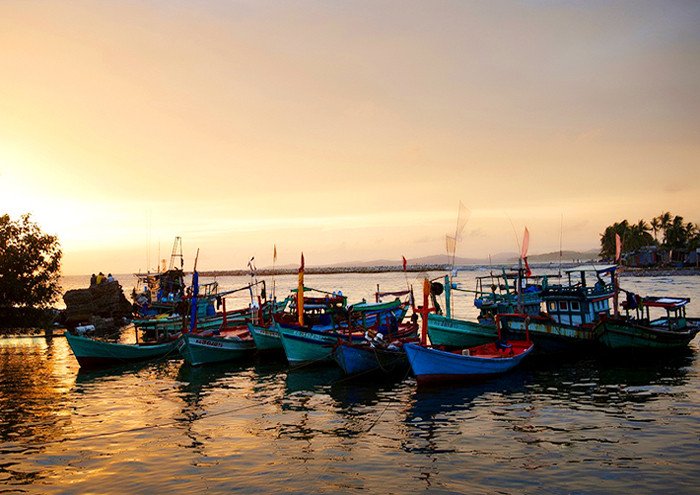 Thăm Làng chài Hàm Ninh