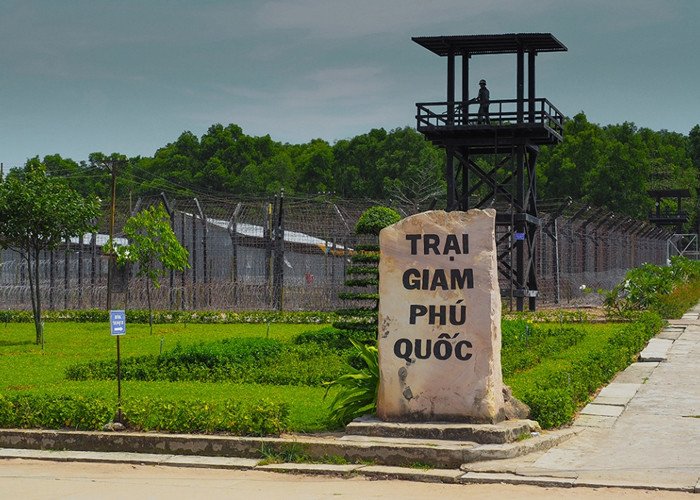Trai giam Phu Quoc- Địa điểm đi du lịch Phú Quốc