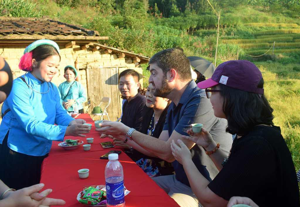 tham-quan-vinh-ha-long-8