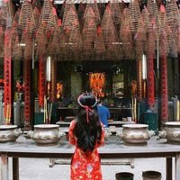 Top 7 ngôi chùa cầu duyên ở Hà Nội nổi tiếng cực linh thiêng giúp bạn thoát ế bền vững