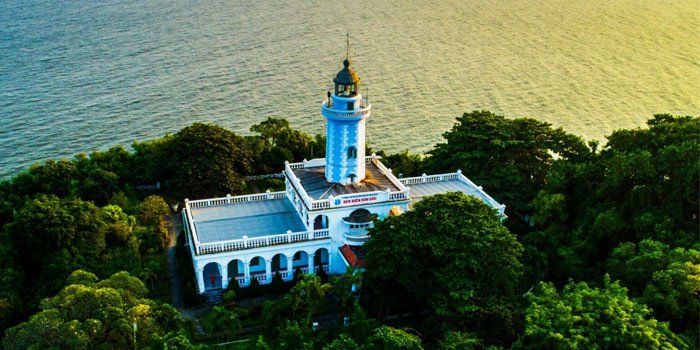 Check in ngọn Hải Đăng Hòn Dấu - Ngọn hải đăng lâu đời nhất Tổ Quốc