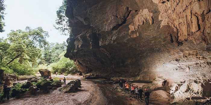 Đến Hang Thủy Cung – Quảng Bình nghe tiếng thở của núi rừng